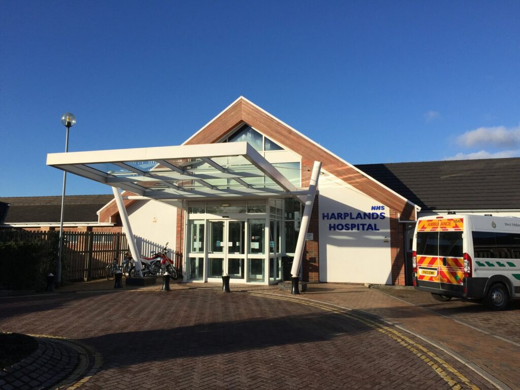 Main entrance to Harplands Hospital Keele Hub